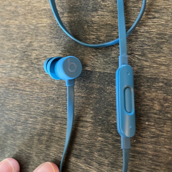 Beats Flex All Day Bluetooth Headphones - Picture 2 of 6